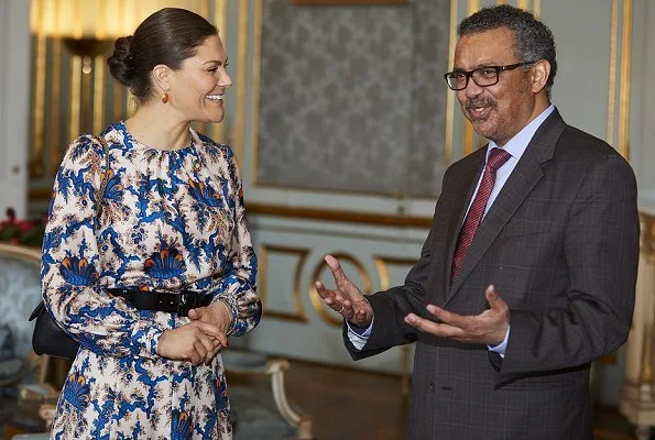 Crown Princess Victoria wore Sandro all-over print silk dress. Princess wore a printed silk dress by Sandro. Valentino small chain shoulder bag