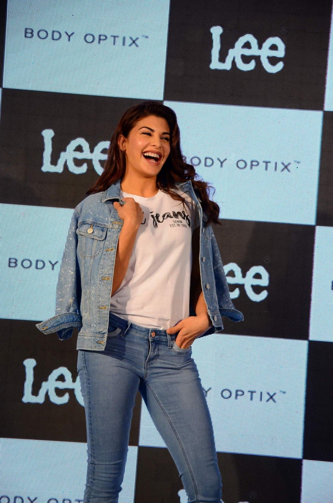 Jacqueline Fernandez Puts Her Stunning Figure On Show As She Launches Lee Denim Stores In India As Brand Ambassador