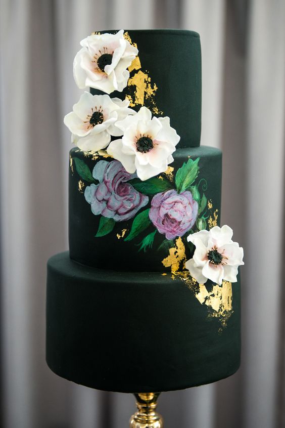 DARK GREEN COLORED WEDDING CAKES / life decor & fashion
