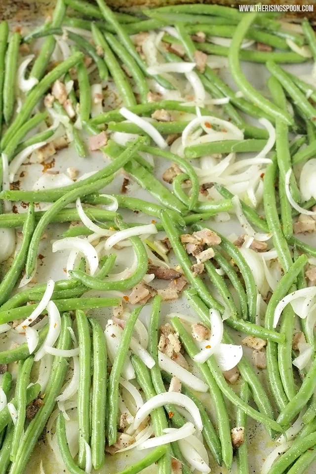 Easy Roasted Green Beans Recipe with Bacon & Onion