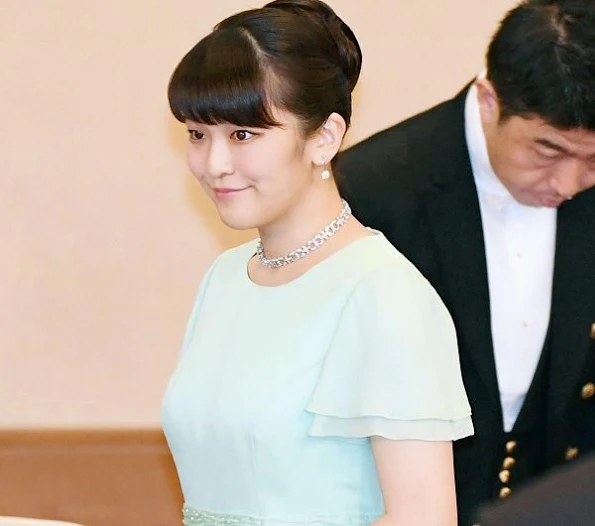 Emperor Akihito, Empress Michiko, Crown Prince Naruhiro, Crown Princess Masako, Prince Akishino, Princess Kiko, Princess Mako and Princess Kako