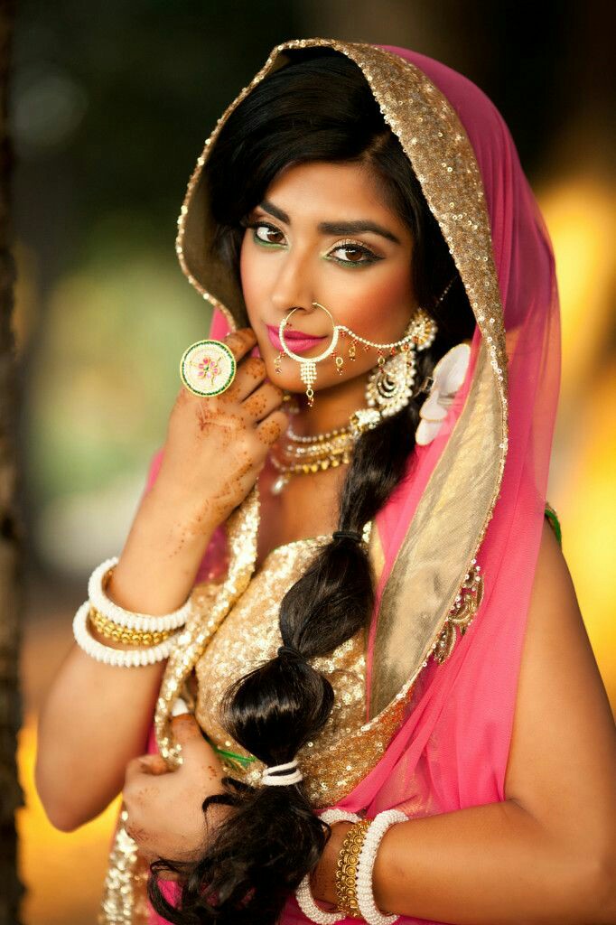 Easy Peasy Mehendi Hairstyle Ideas For Brides And Bridesmaids