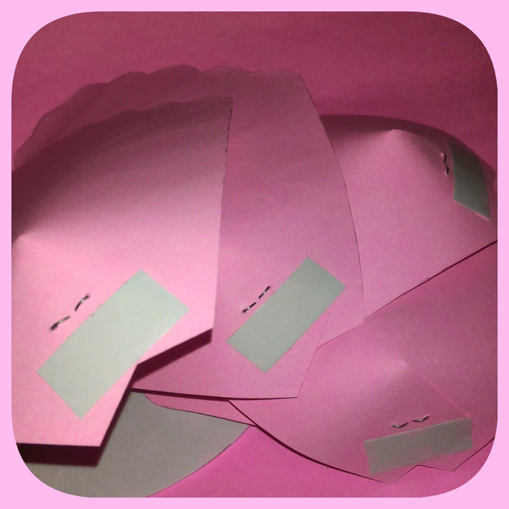 Cara Membuat Bunga dari Kertas Karton untuk Backdrop Cara Membuat Bunga dari Kertas Karton untuk Backdrop