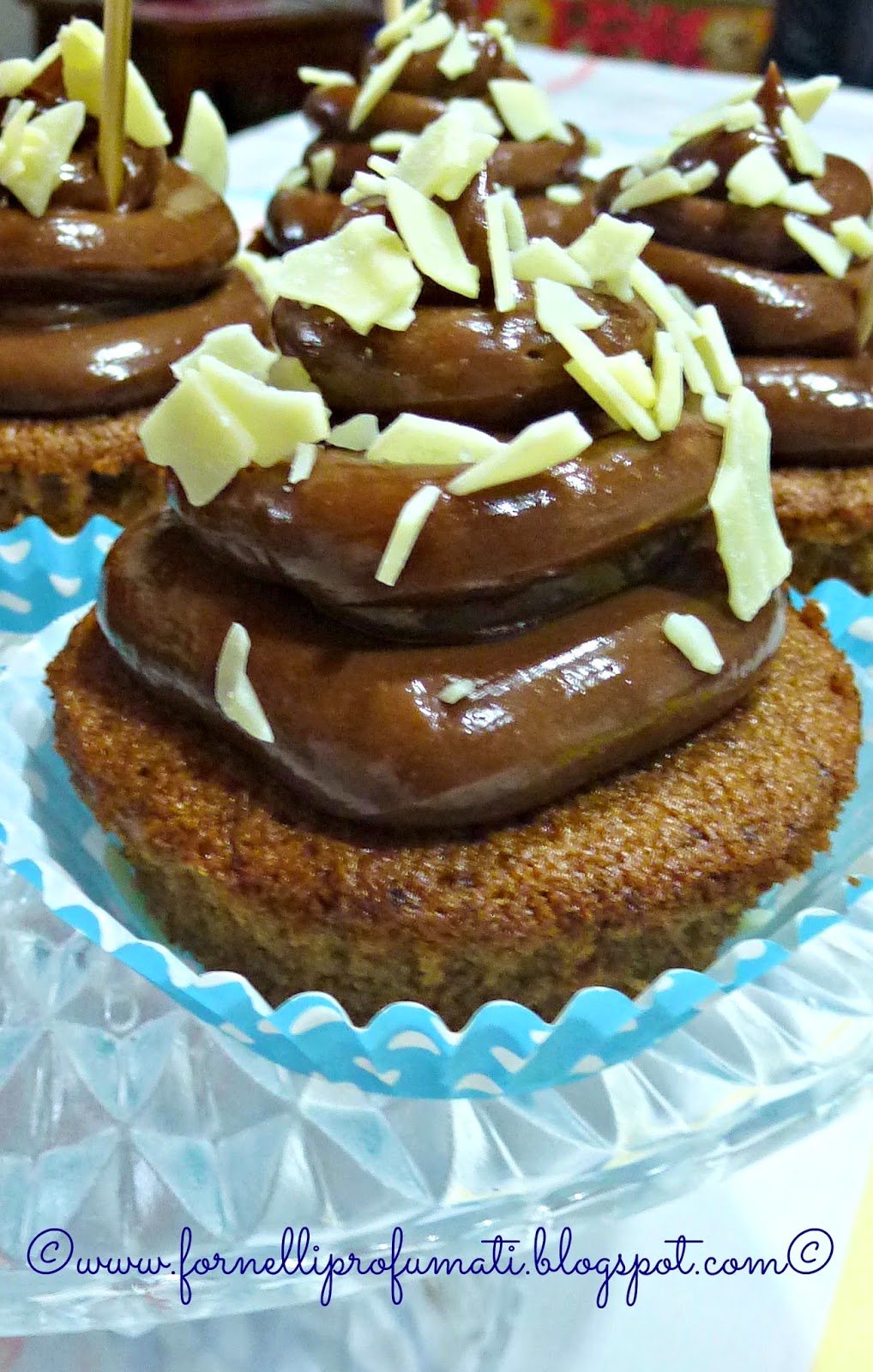 cupcakes al cioccolato con frostina alla nutella per la festa del papà