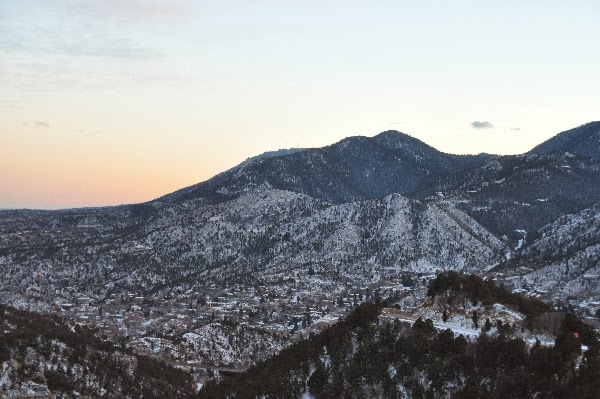 Cave of the Winds Manitou Springs Christmas coloradoviews.filminspector.com