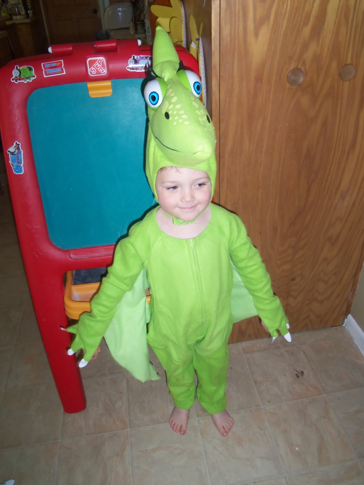 Halloween Fun with Jim Henson's Dinosaur Train (Giveaway) | Lille Punkin'