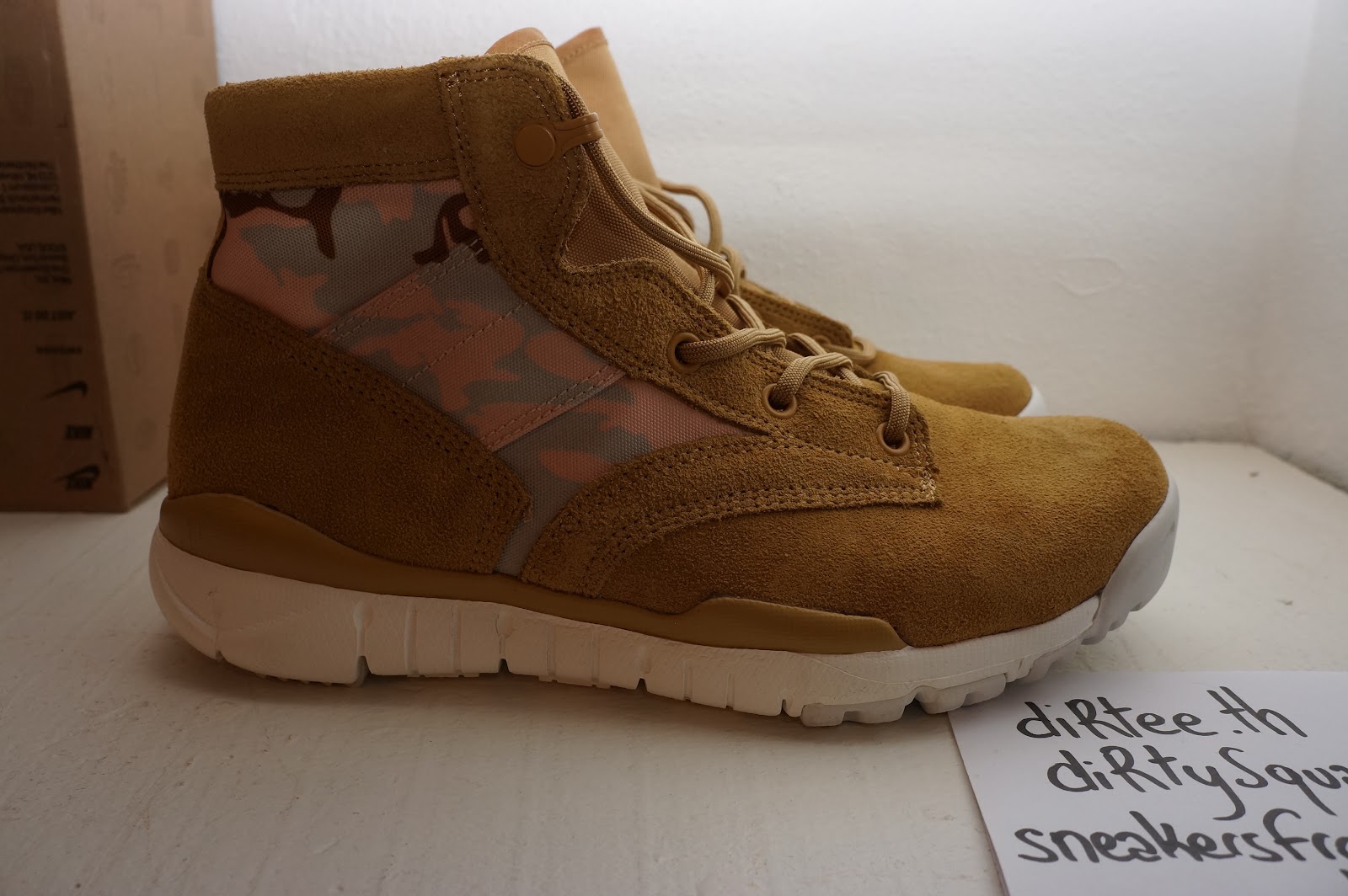 nike sfb chukka