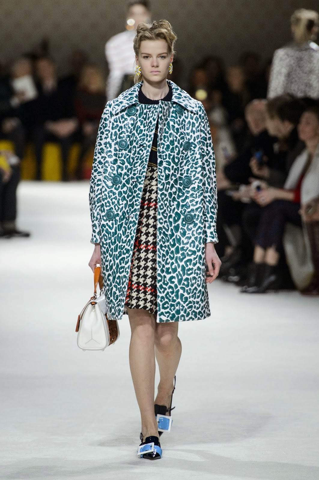 MIKE KAGEE FASHION BLOG : MIU MIU FALL/WINTER 2015 READY TO WEAR ...