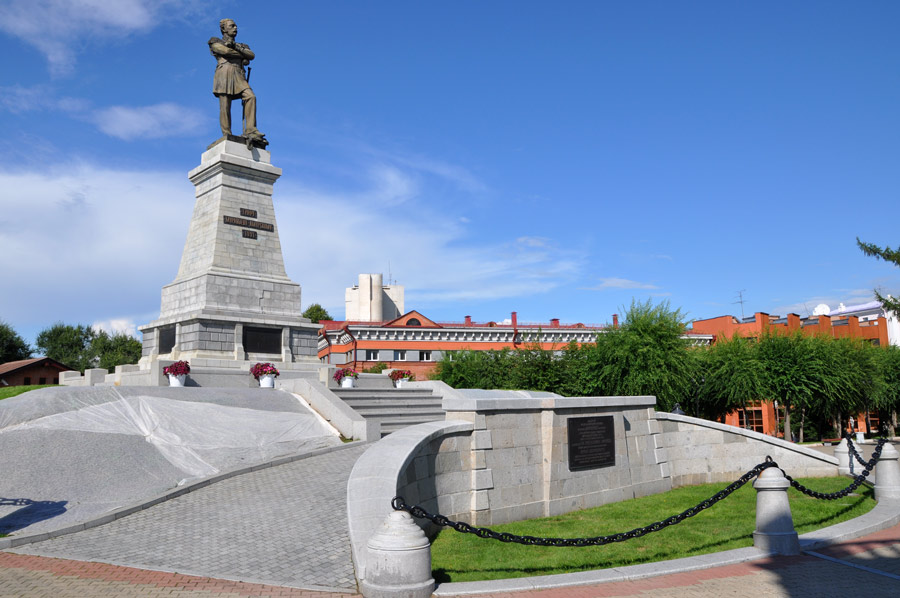 Памятник муравьеву амурскому хабаровск фото