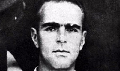 Ήταν συνεργάτης των ΝΑΖΙ; Η σκοτεινή περίοδος του Κων/νου Καραμανλή.....  