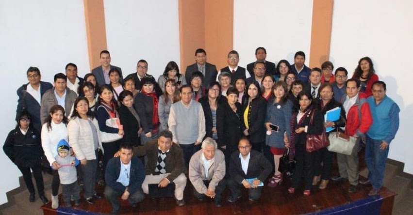 Fundación Telefónica presentó proyecto tecnológico para docentes «Creando Código» Fundación Telefónica presentó proyecto tecnológico para docentes «Creando Código»