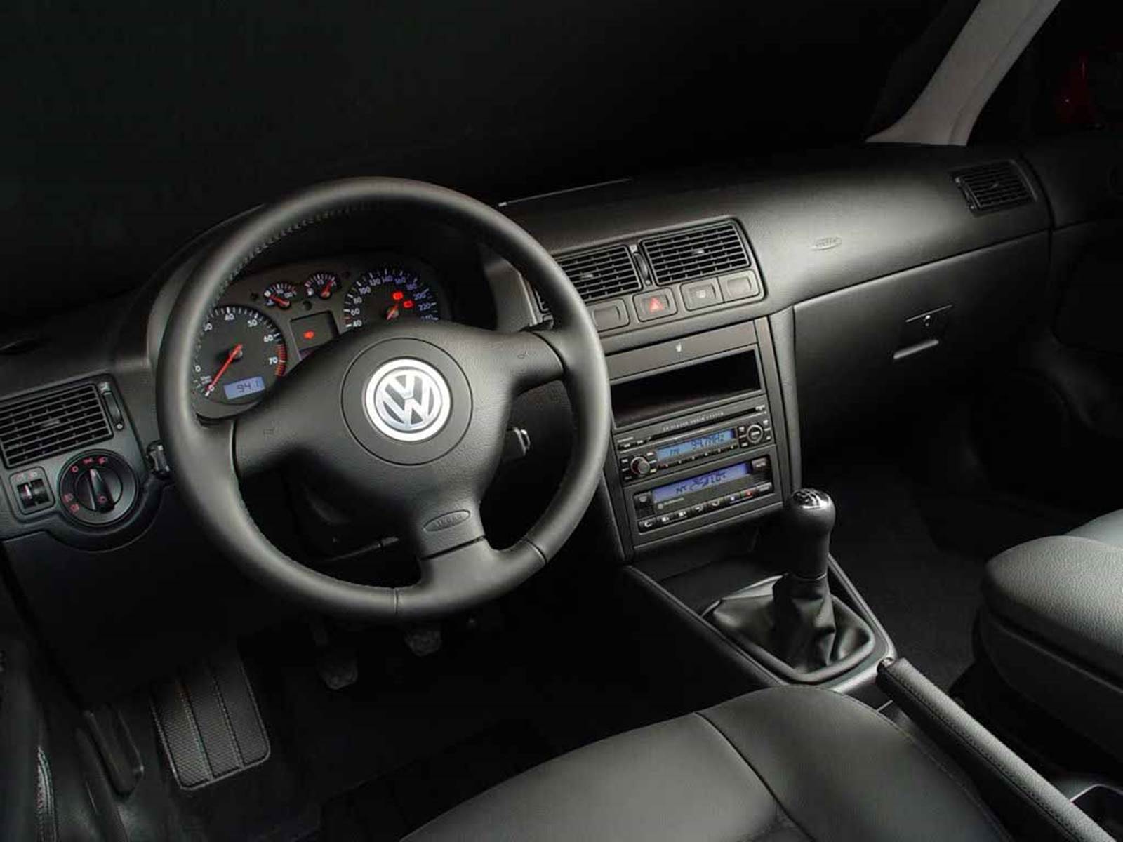 VW Golf Sport 2005 1.8 Turbo - interior