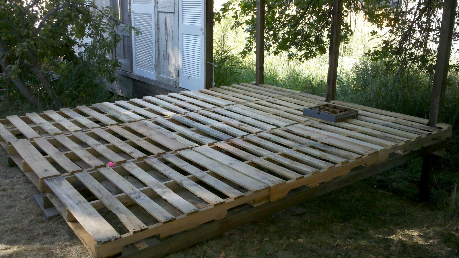 building supply next we attached the pallets to the skids