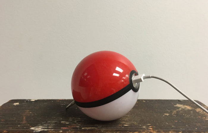 pokeball tasinabilir powerbank 2