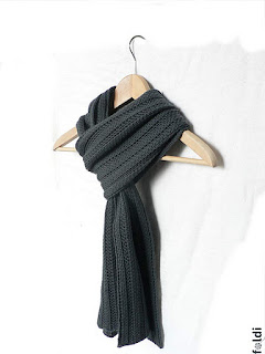 machine knitted passap ribbed scarf