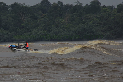 photo Ombak Bono Kampar waves