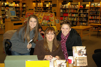 2011 book signing at DeKalb Borders