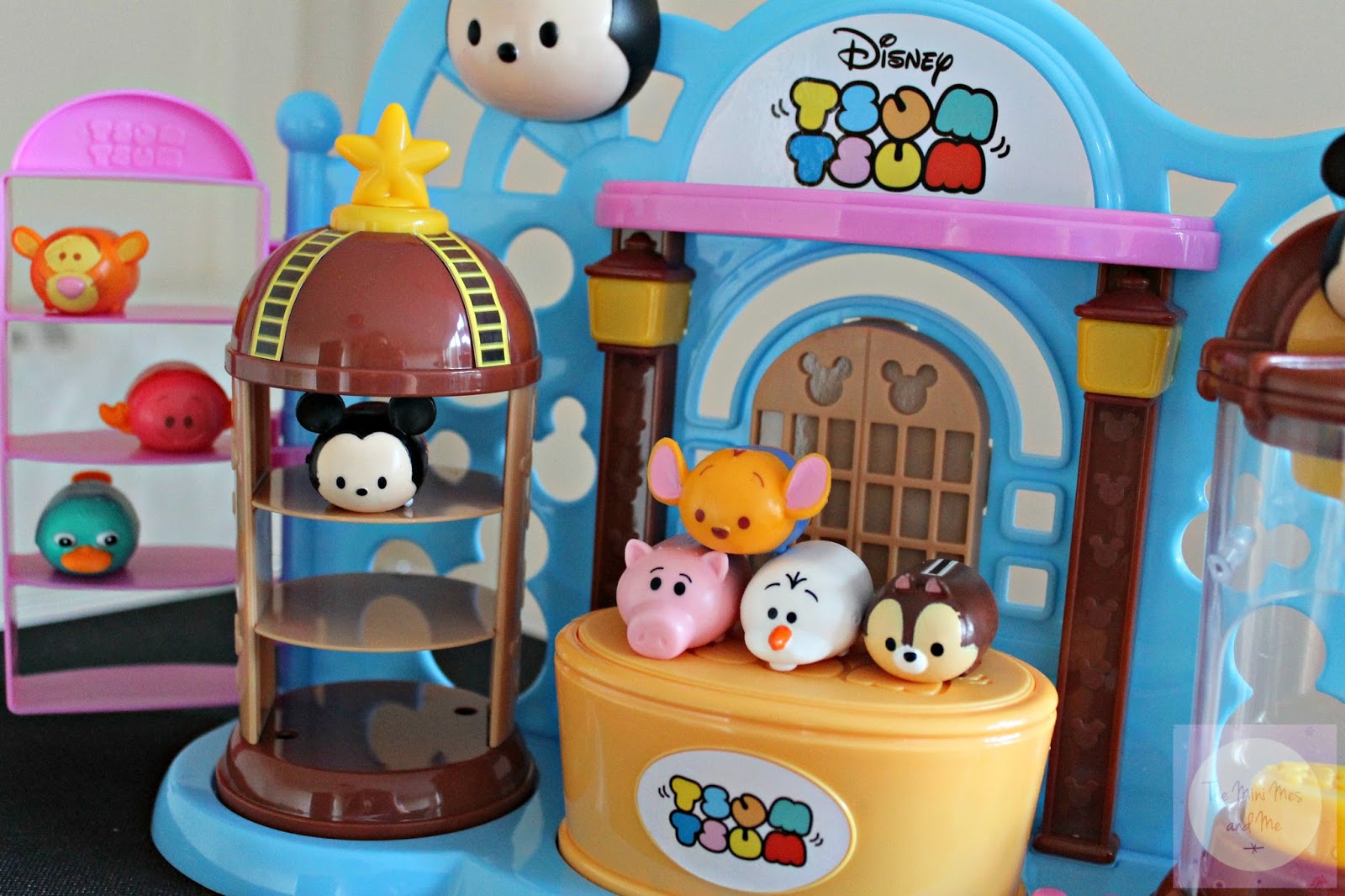 Disney Tsum Tsum Toy Shop Playset and Figures The Mini Mes and Me