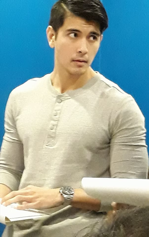 Starstruck3 Discovery Vivo Ouano Returns In A Sexy Stage Play, 'Para