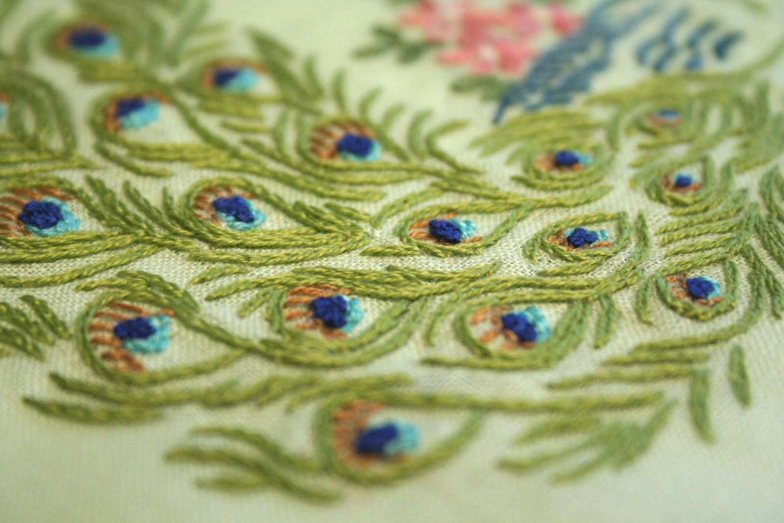 EmbroiDiva Vintage Peacock Embroidery