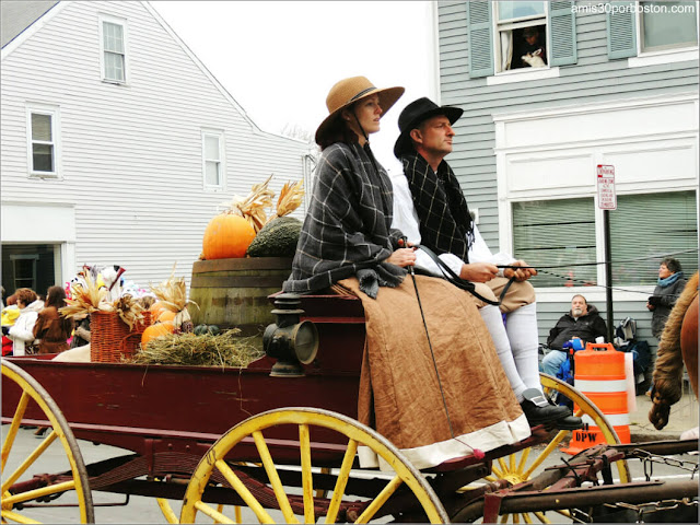 Peregrinos en el Desfile de Acción de Gracias en Plymouth, Massachusetts