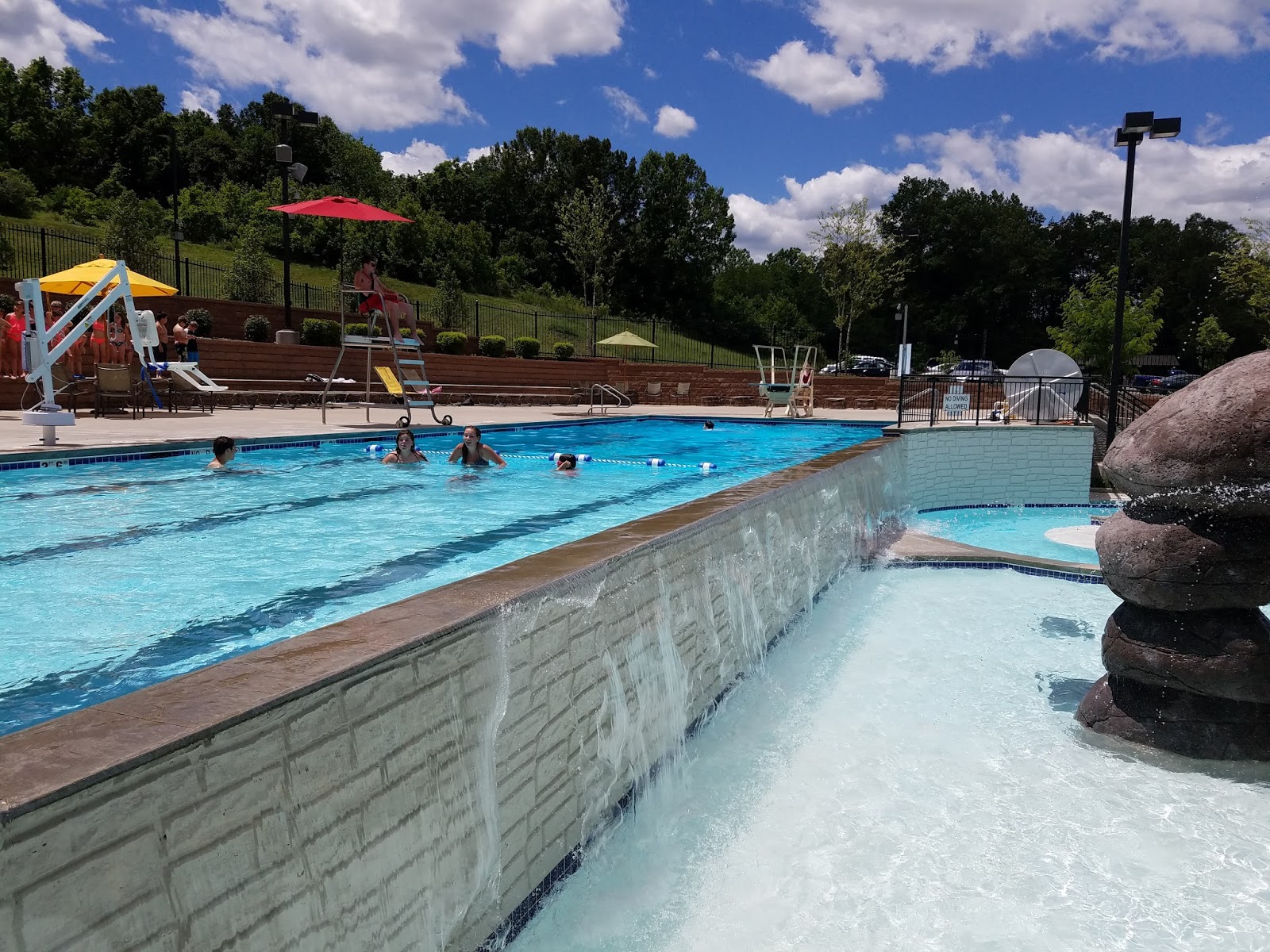 Play St. Louis Timbers of Eureka Pool, Eureka