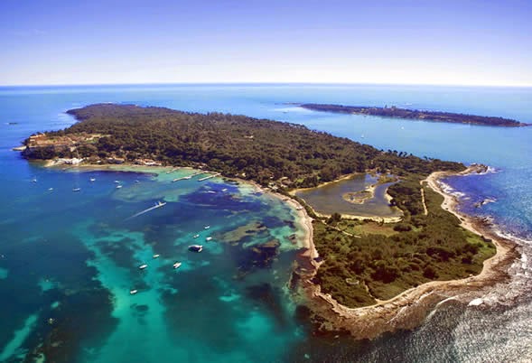 5 Pulau Termahal Destinasi Utama Liburan Selebriti Dunia