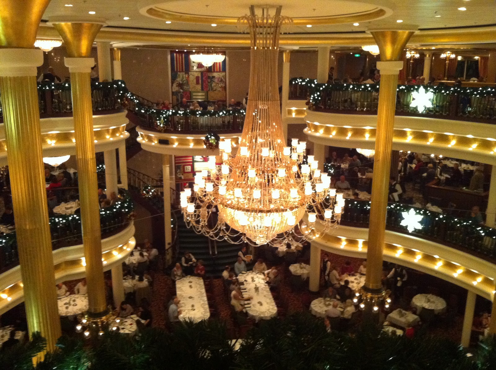 GREAT EATS HAWAII ROYAL CARIBBEAN INDEPENDENCE OF THE SEAS KING LEAR