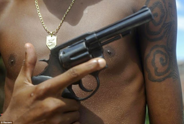 Tenente da PM é assassinado no Rio Vermelho na noite do sábado Tenente da PM é assassinado no Rio Vermelho na noite do sábado