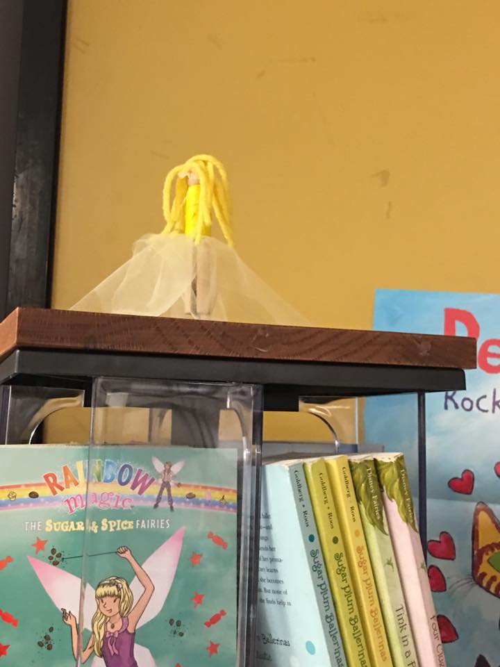 Dixon and Moody Neighborhood Libraries Dixon Gallery