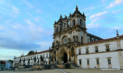 Resultado de imagem para imagens mosteiro de alcobaça tomar a dianteira