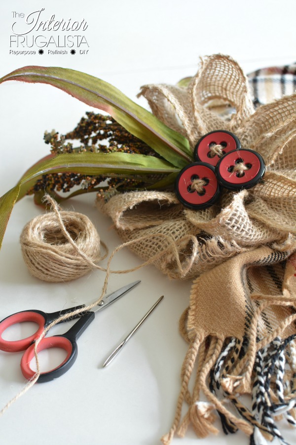 A Quick and Easy DIY Fall Scarf Wreath The Interior Frugalista