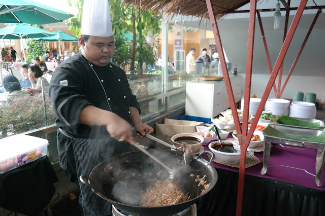 Buffet Ramadhan at The Club @ Bukit Utama with Malaysian Heritage Chef - Chef Yang Jamil, Chef Yang Jamil, The Club @ Bukit Utama, Hot Catering, The Malay Wedding Exclusive,