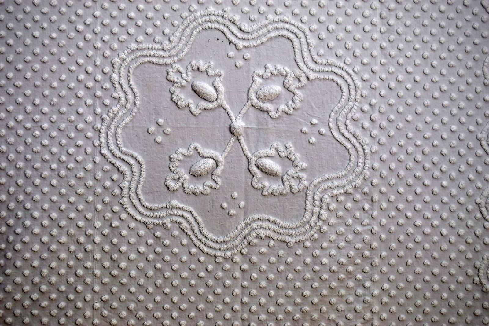 QuiltsVintage and Antique White on White Candlewick Spread