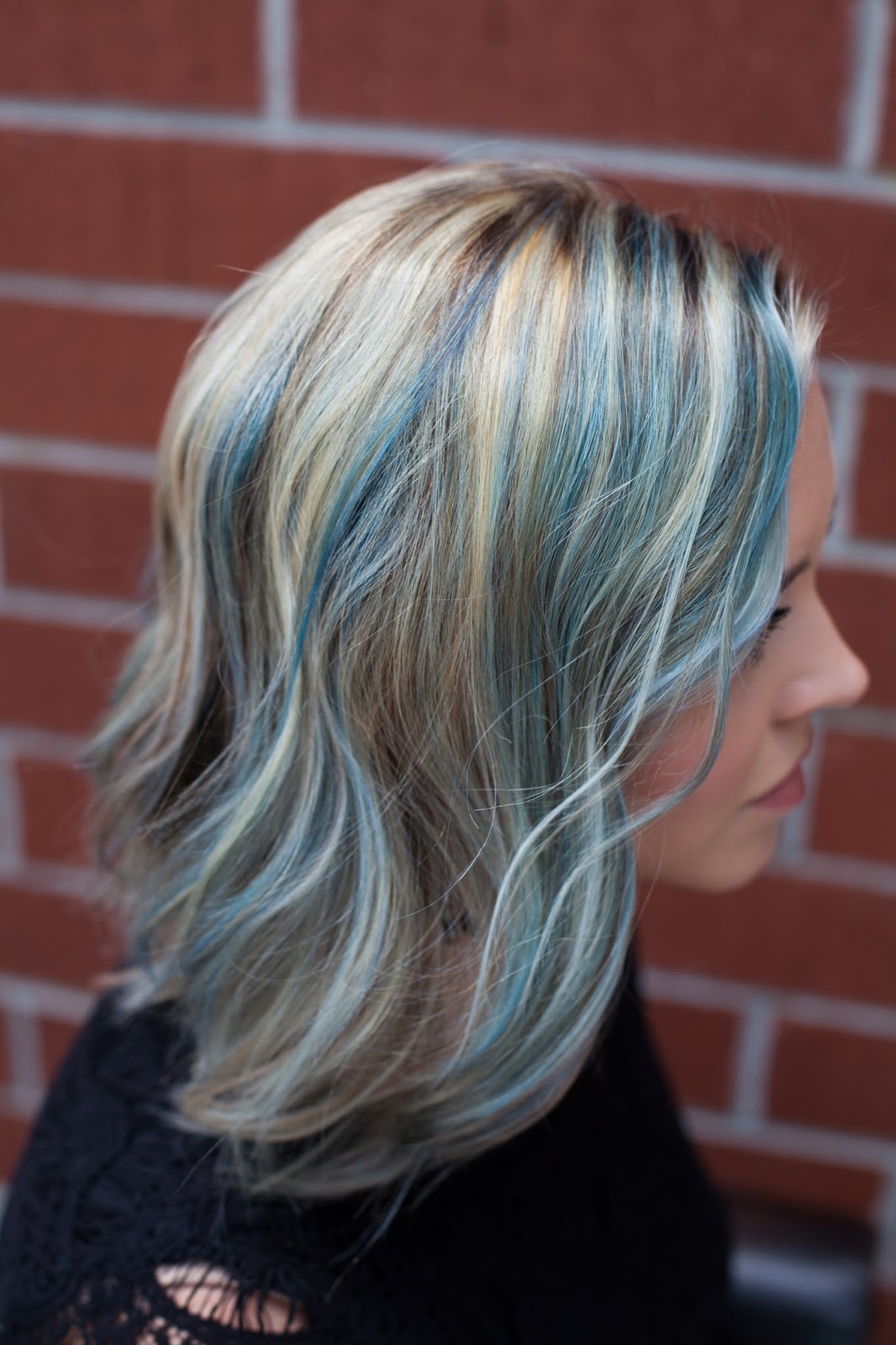 Vanity Salon SC Sky Lights Vanity & Urban Shock Scruples