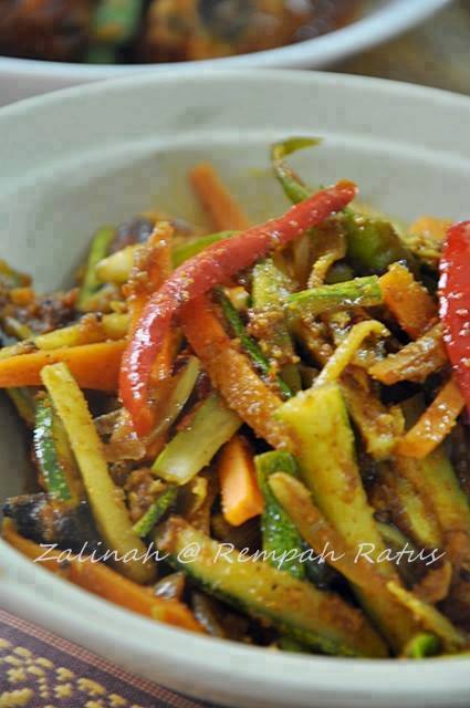 Resepi Acar Timun Berempah Dari Dapur Kak Tie