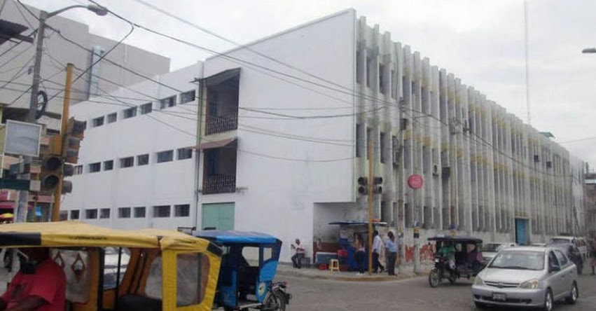 Renuncia administradora de la DRE Tumbes debido a intromisión en sus funciones por parte de la Directora Regional de Educación Renuncia administradora de la DRE Tumbes debido a intromisión en sus funciones por parte de la Directora Regional de Educación