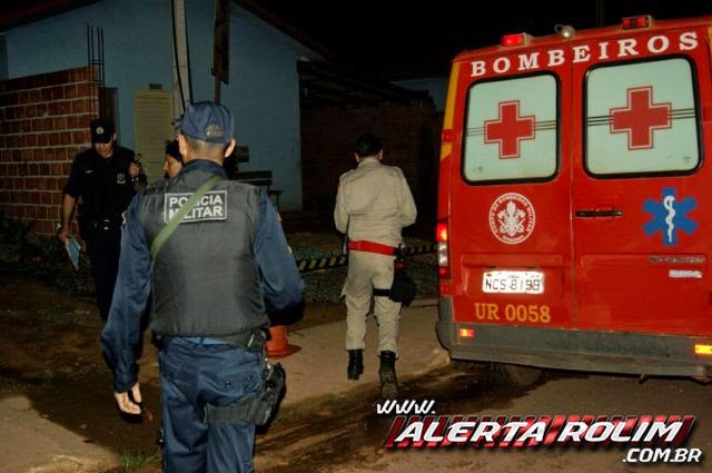 Ex-marido esfaqueia mulher e mata homem no bairro Cidade Alta, em Rolim de Moura