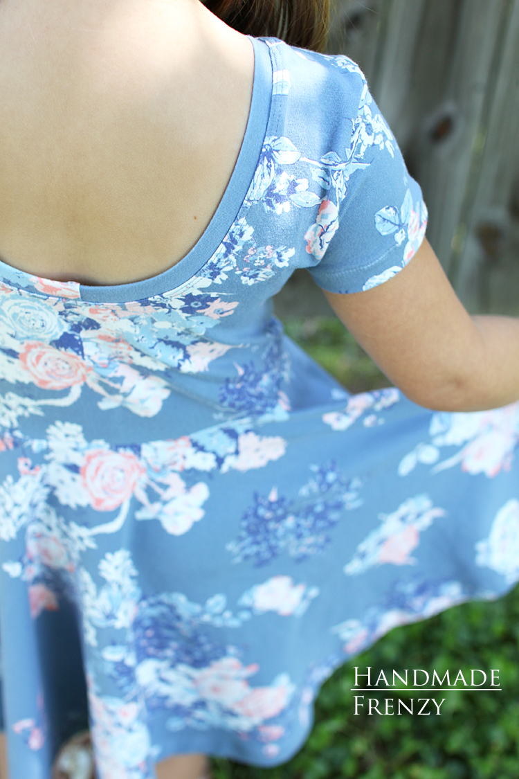 Janie Dress - Pattern Review // Sewing For Girls