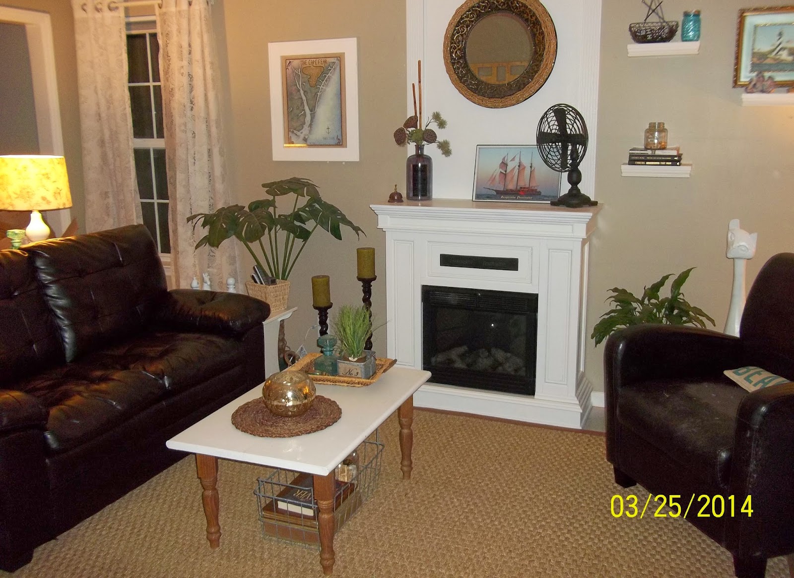 http://buildingsandcastlesinthewind.blogspot.com/2014/03/desperately-in-need-of-some-decorating.html
