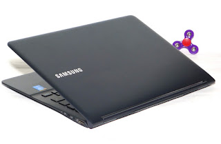 Laptop Slim Samsung NP900X3G Core i7 Bekas di Malang