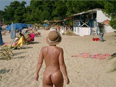  Οι παραλίες γυμνιστών σε όλη την Ελλάδα