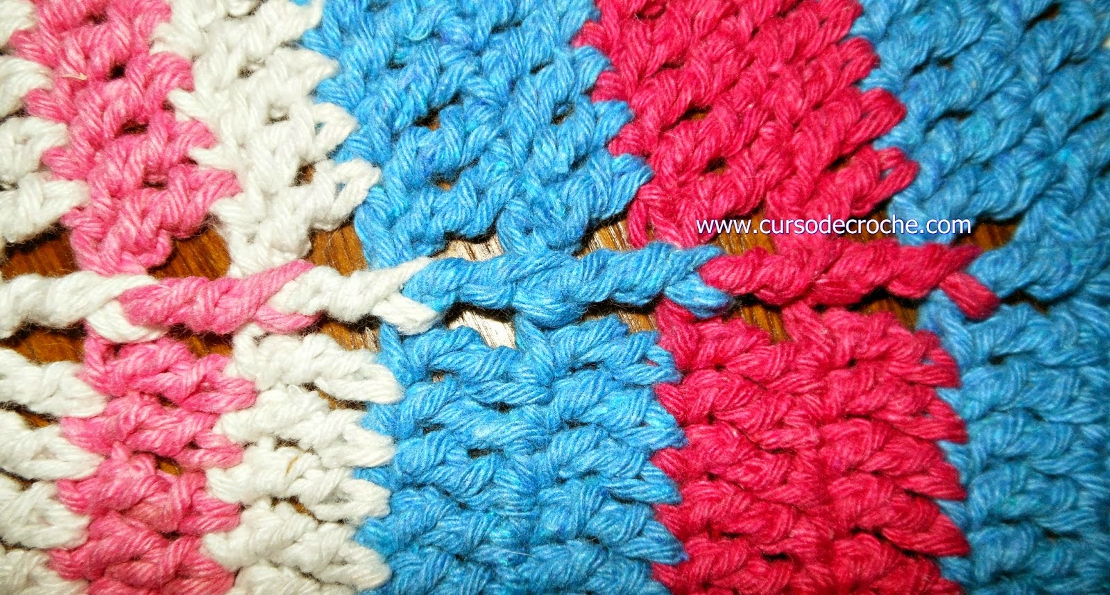 tapete de croche com flores tapete de croche listrado como fazer tapete de croche edinir-croche aprender croche curso de croche facebook