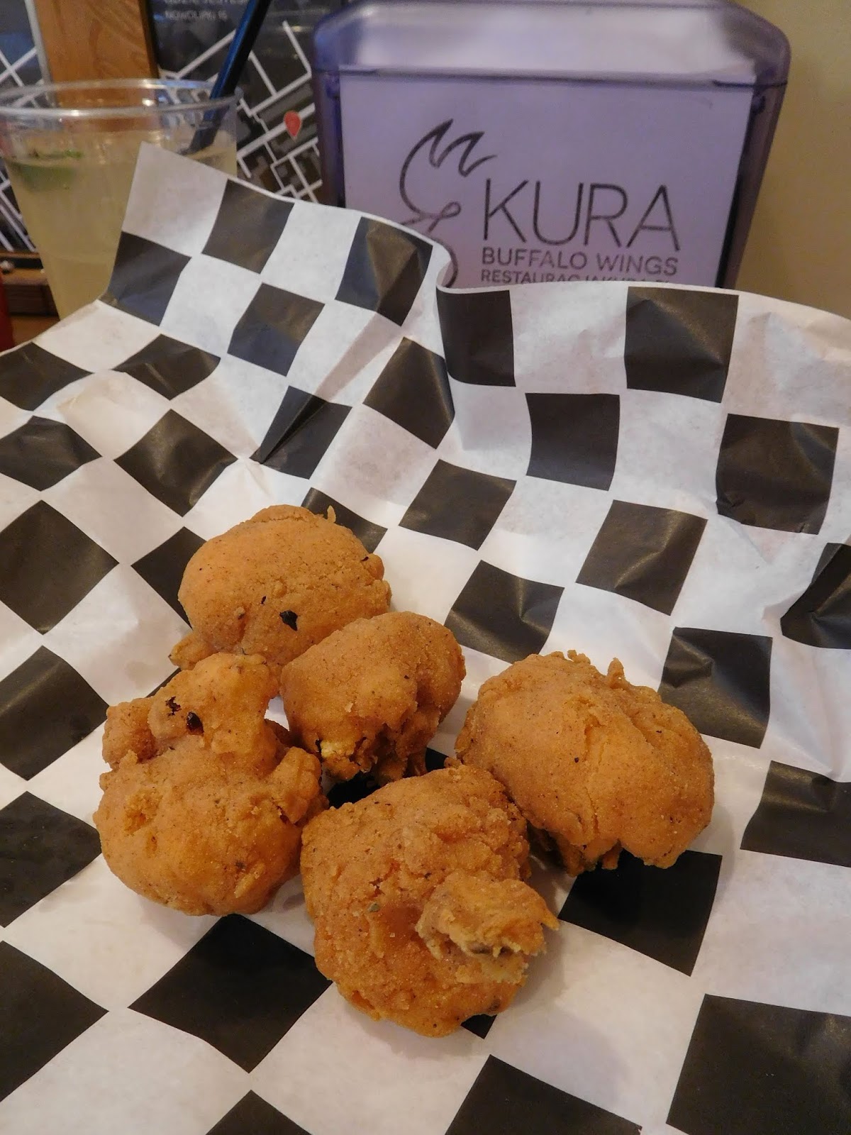 KURA BUFFALO WINGS O kura co za smak!