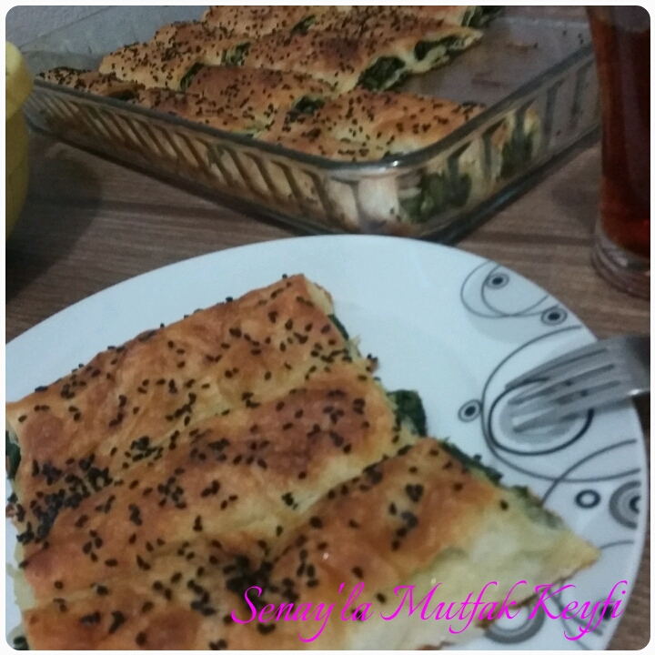 HAZIR YUFKADAN ISPANAKLI RULO BÖREK TARİFİ Senay�la Mutfak Keyfi