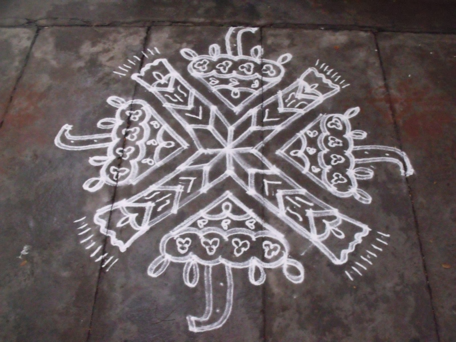 Rangoli designs/Kolam: 15-1 ner pulli kolam