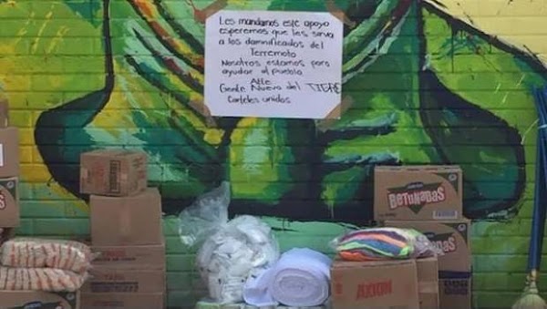 Grupo delictivo deja donativo para damnificados junto con "narcocartulina" en Chihuahua Grupo delictivo deja donativo para damnificados junto con "narcocartulina" en Chihuahua