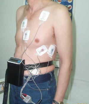 http://2.bp.blogspot.com/-hhUQmj26Ey8/UFm9JFVJnEI/AAAAAAAAMQ0/RWXxosNRhYw/s640/holter.jpg