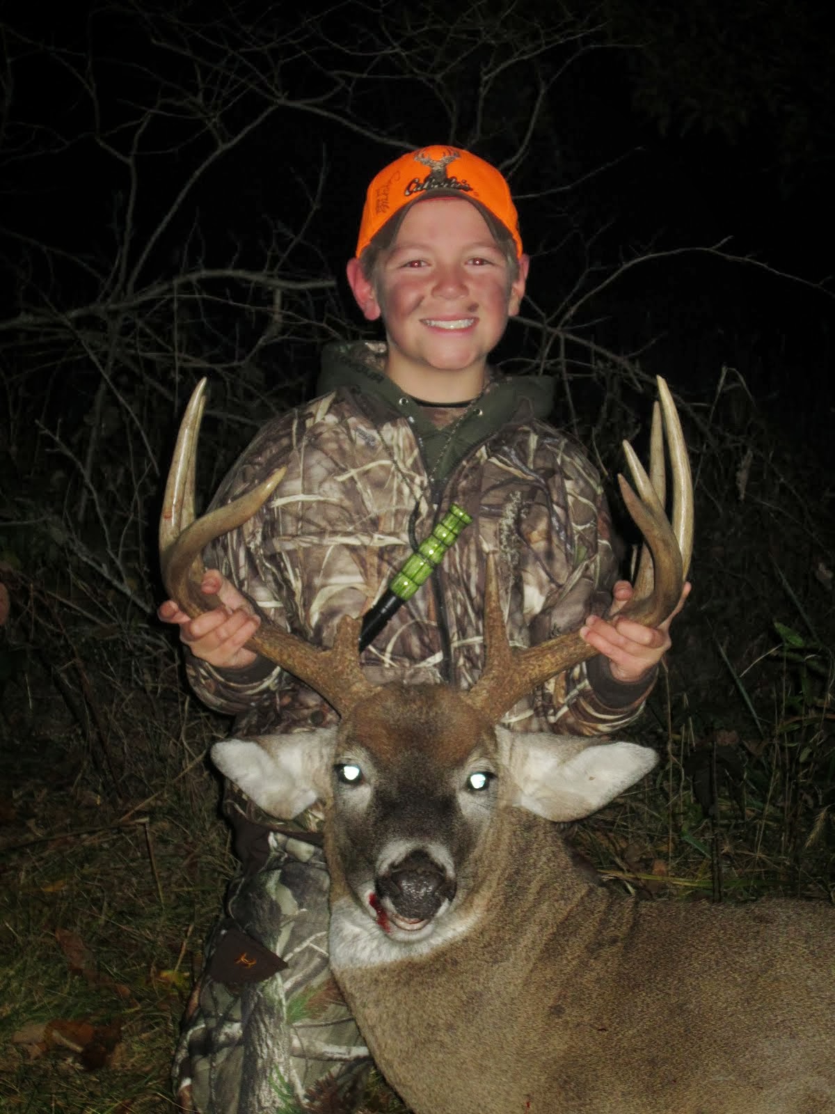 MinnyMO Hunting Logan's 1st Deer