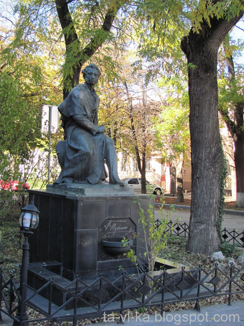 Симферополь памятник Пушкину